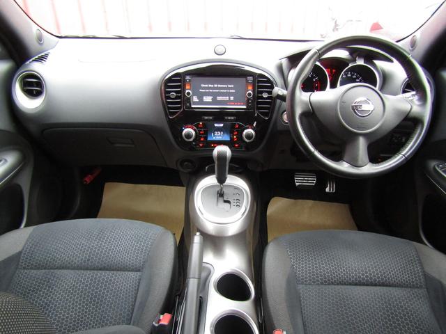 ジューク 16GT 純正メモリーナビ・フルセグ・バックカメラ・アラウンドビュー・キセノン・ETC・インテリキー・プライバシーガラス・オートライト・前後ソナー・純正17インチアルミ・フォグ(4枚目)