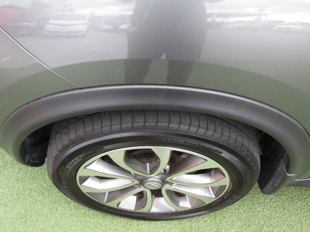 ジューク 16GT 純正メモリーナビ・フルセグ・バックカメラ・アラウンドビュー・キセノン・ETC・インテリキー・プライバシーガラス・オートライト・前後ソナー・純正17インチアルミ・フォグ(30枚目)