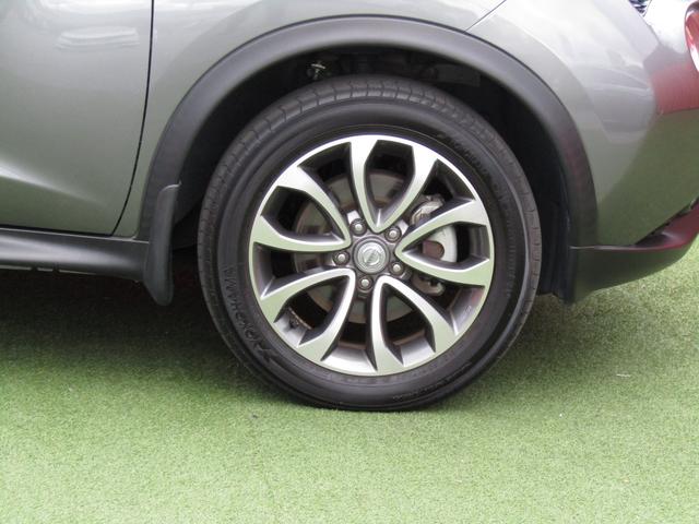 ジューク 16GT 純正メモリーナビ・フルセグ・バックカメラ・アラウンドビュー・キセノン・ETC・インテリキー・プライバシーガラス・オートライト・前後ソナー・純正17インチアルミ・フォグ(33枚目)