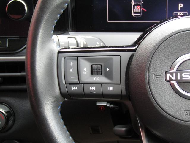 ノート オーテック　ＦＯＵＲ　４ＷＤ・プロパイロット・メーカーナビ・フルセグ・レザーシート・アラウンドビュー・ＬＥＤライト・ステアリング＆シートヒーター・スマートルームミラー・ワイヤレス充電・ＴＶキット・ＥＴＣ・エマブレ・（10枚目）