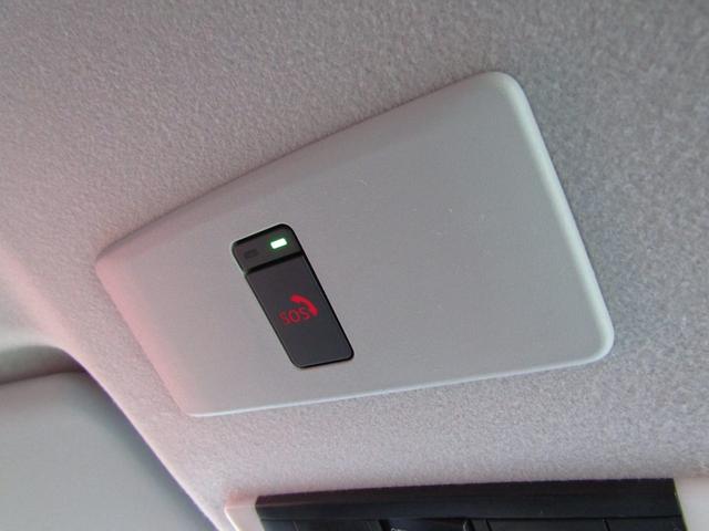 ノート オーテック　ＦＯＵＲ　４ＷＤ・プロパイロット・メーカーナビ・フルセグ・レザーシート・アラウンドビュー・ＬＥＤライト・ステアリング＆シートヒーター・スマートルームミラー・ワイヤレス充電・ＴＶキット・ＥＴＣ・エマブレ・（18枚目）