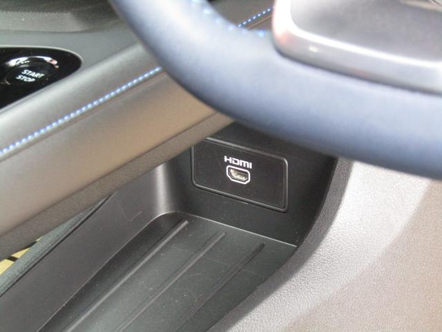 ノート オーテック　ＦＯＵＲ　４ＷＤ・プロパイロット・メーカーナビ・フルセグ・レザーシート・アラウンドビュー・ＬＥＤライト・ステアリング＆シートヒーター・スマートルームミラー・ワイヤレス充電・ＴＶキット・ＥＴＣ・エマブレ・（19枚目）