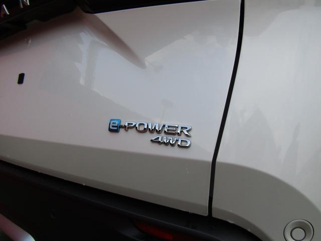 ノート オーテック　ＦＯＵＲ　４ＷＤ・プロパイロット・メーカーナビ・フルセグ・レザーシート・アラウンドビュー・ＬＥＤライト・ステアリング＆シートヒーター・スマートルームミラー・ワイヤレス充電・ＴＶキット・ＥＴＣ・エマブレ・（31枚目）