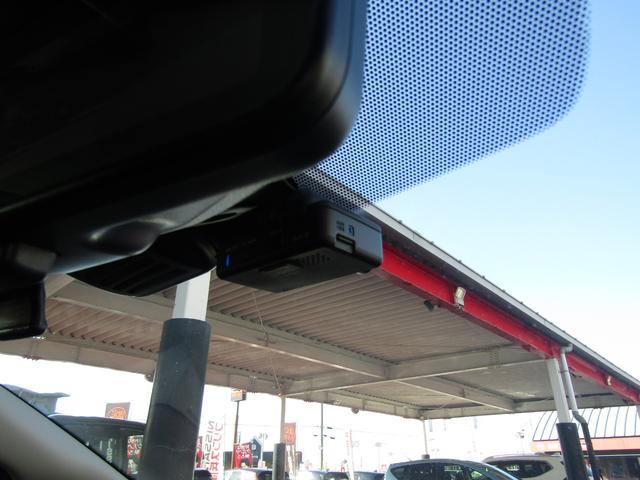 ノート Ｘ　ＤＩＧ－Ｓ　純正メモリーナビ・フルセグ・アラウンドビュー・エマージェンシーブレーキ・クルーズコントロール・スマートルームミラー・ドラレコ・アイドリングストップ・ＥＴＣ・オートライト・前後ソナー（19枚目）