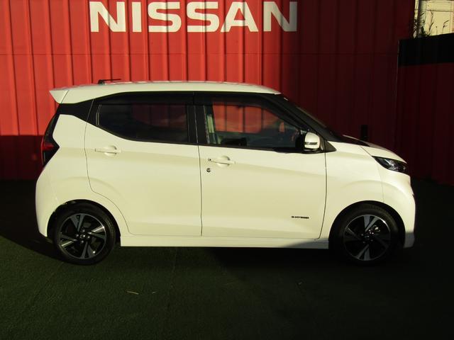 デイズ ハイウェイスター　Ｇターボ　純正メモリーナビ・フルセグ・アラウンドビュー・ＬＥＤライト・エマブレ・ドラレコ・ＵＳＢ・前後ソナー・アイドリングストップ・ＥＴＣ・ターボ・純正１５インチアルミ・オートライト・車線逸脱（21枚目）