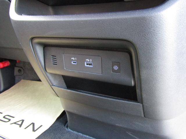 ���������̂��Ԃɑ�������Ă��Ȃ����i�i�i�r�Q�[�V������h���C�u���R�[�_�[���j��O���R�[�e�B���O���̂����k�����C�y�ɕ��ЃX�^�b�t�ɂ��q�˂��������B