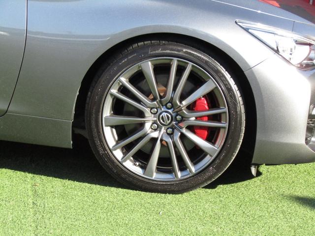 スカイライン ４００Ｒ　メーカーナビ・フルセグ・レザーシート・アラウンドビュー・ＬＥＤライト・ドラレコ・エマージェンシーブレーキ・レーダークルーズ・パドルシフト・シートヒーター・ＥＴＣ・純正１９インチアルミ・後側方支援（68枚目）