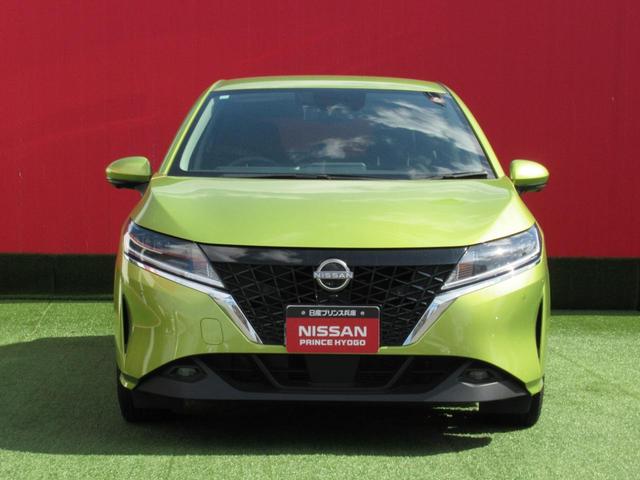 ノート Ｘ　メーカーナビ　プロパイロット　エマージェンシーブレーキ　車線逸脱警報　スマートルームミラー　ＳＯＳコール　ワイヤレス充電　ＬＥＤヘッドライト　フォグ　レザーシート　純正１６インチアルミ（33枚目）