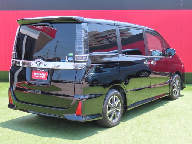 ヴォクシー ＺＳ　煌ＩＩ　メモリナビ・地デジ・エマージェンシーブレーキ・バックカメラ・前後ソナー・車線逸脱警報・ＬＥＤ・両側オートスライドドア・リアモニタ・１６インチアルミ（3枚目）