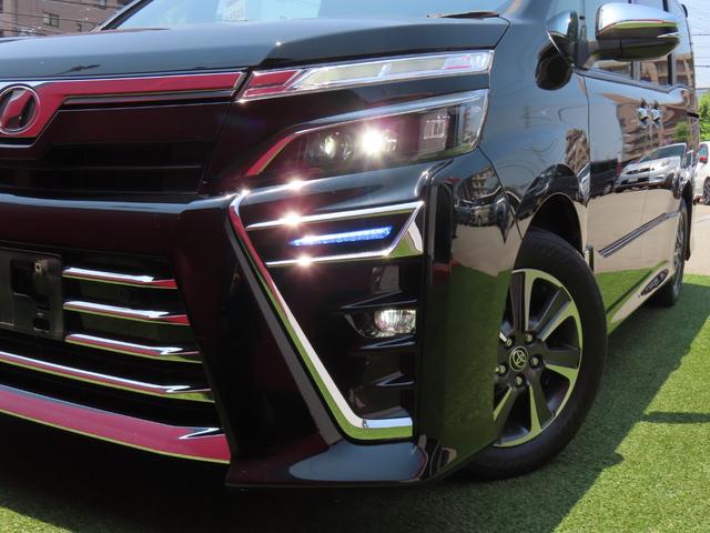 ヴォクシー ＺＳ　煌ＩＩ　メモリナビ・地デジ・エマージェンシーブレーキ・バックカメラ・前後ソナー・車線逸脱警報・ＬＥＤ・両側オートスライドドア・リアモニタ・１６インチアルミ（10枚目）