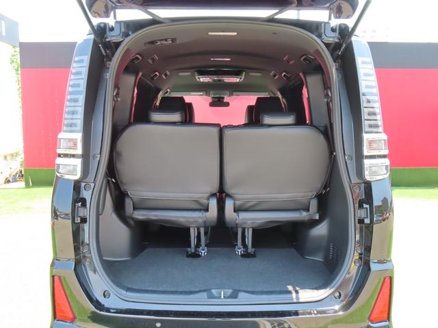 ヴォクシー ＺＳ　煌ＩＩ　メモリナビ・地デジ・エマージェンシーブレーキ・バックカメラ・前後ソナー・車線逸脱警報・ＬＥＤ・両側オートスライドドア・リアモニタ・１６インチアルミ（20枚目）