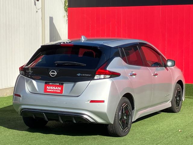 リーフ ｅ＋　Ｘ　メエモリーナビ・地デジ・バックモニター・エマージェンシーブレーキ・踏み間違え・車線逸脱警報・オートライト・クルーズコントロール・１６インチアルミ（3枚目）