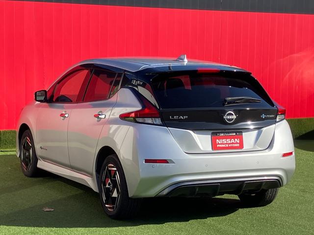 リーフ ｅ＋　Ｘ　メエモリーナビ・地デジ・バックモニター・エマージェンシーブレーキ・踏み間違え・車線逸脱警報・オートライト・クルーズコントロール・１６インチアルミ（5枚目）