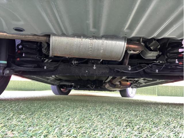 セレナ e-パワー ハイウェイスターV メモリーナビ・アラウンドビューモニター・地デジ・エマージェンシーブレーキ・オートライト・車線逸脱警報・前後ソナー・ドラレコ・16インチアルミ・プロパイロット・スマートルームミラー・両側オートドア(33枚目)