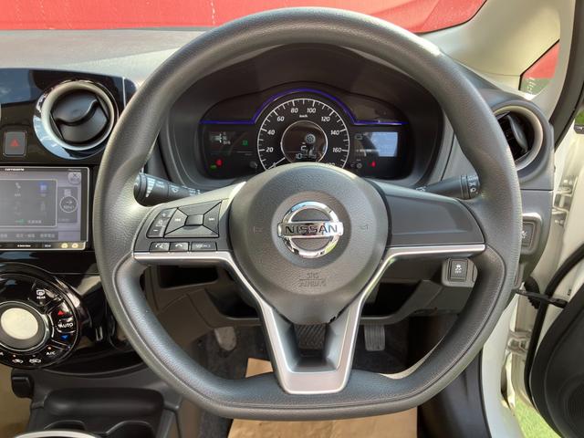 ノート e-パワー X メモリーナビ・地デジ・バックモニター・踏み間違え・車線逸脱警報・オートライト・エマージェンシーブレーキ・電動格納ミラー・LEDヘッドライト(10枚目)