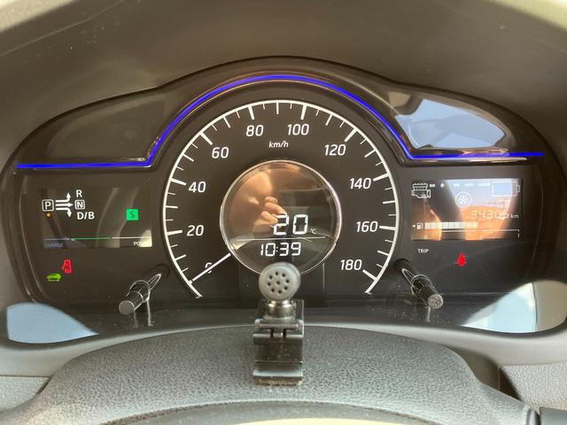 ノート e-パワー X メモリーナビ・地デジ・バックモニター・踏み間違え・車線逸脱警報・オートライト・エマージェンシーブレーキ・電動格納ミラー・LEDヘッドライト(28枚目)