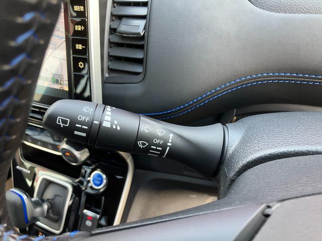 セレナ e-パワー オーテック スポーツスペック メモリーナビ・アラウンドビューモニター・地デジ・エマージェンシーブレーキ・プロパイロット・前後ソナー・リアモニター・踏み間違え・車線逸脱警報・オートライト・17インチアルミ(26枚目)