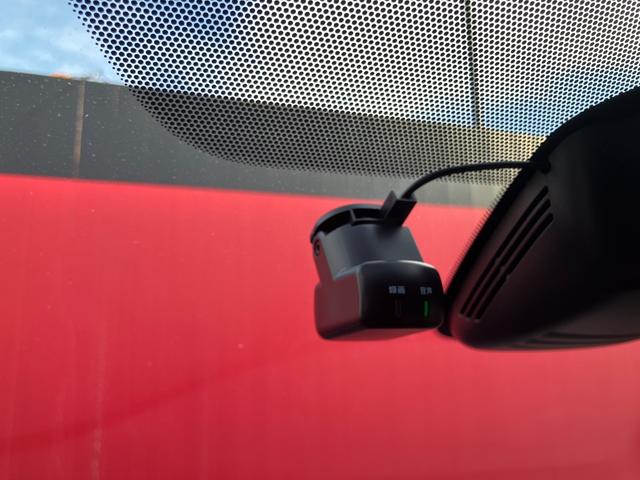 セレナ e-パワー オーテック スポーツスペック メモリーナビ・アラウンドビューモニター・地デジ・エマージェンシーブレーキ・プロパイロット・前後ソナー・リアモニター・踏み間違え・車線逸脱警報・オートライト・17インチアルミ(32枚目)