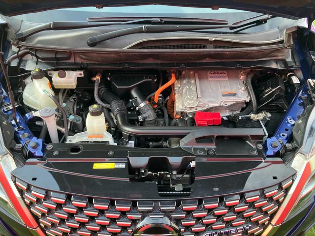 セレナ e-パワー オーテック スポーツスペック メモリーナビ・アラウンドビューモニター・地デジ・エマージェンシーブレーキ・プロパイロット・前後ソナー・リアモニター・踏み間違え・車線逸脱警報・オートライト・17インチアルミ(38枚目)