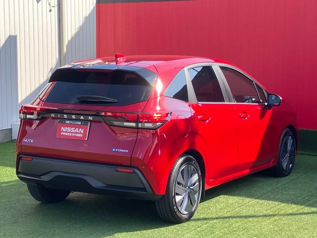 ノート Ｘ　メモリーナビ・アラウンドビューモニター・地デジ・エマージェンシーブレーキ・踏み間違え・車線逸脱警報・前後ソナー・オートライト・ＥＴＣ・インテリジェントルームミラー（3枚目）