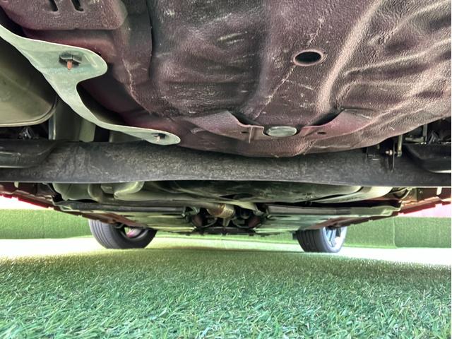 オーラ G レザーエディション メエモリーナビ・地デジ・アラウンドビューモニター・プロパイロット・前後ソナー・踏み間違え・車線逸脱警報・オートライト・エマージェンシーブレーキ・ETC・17インチアルミ(34枚目)