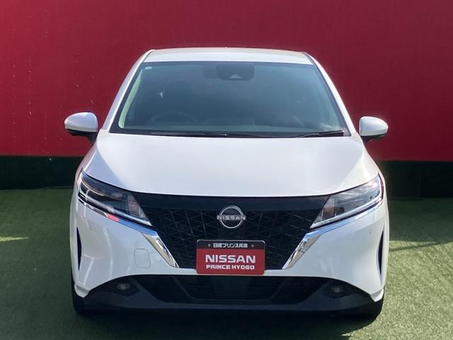 ノート Ｘ　メモリーナビ・アラウンドビューモニター・地デジ・エマージェンシーブレーキ・踏み間違え・車線逸脱警報・前後ソナー・プロパイロット・オートライト・ＥＴＣ・スマートルームミラー（4枚目）