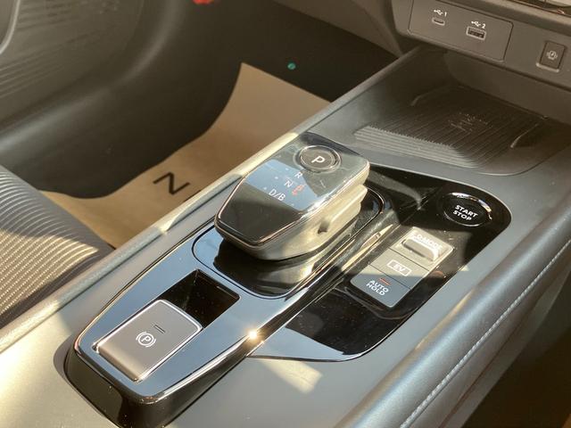 ノート Ｘ　メモリーナビ・アラウンドビューモニター・地デジ・エマージェンシーブレーキ・踏み間違え・車線逸脱警報・前後ソナー・プロパイロット・オートライト・ＥＴＣ・スマートルームミラー（20枚目）