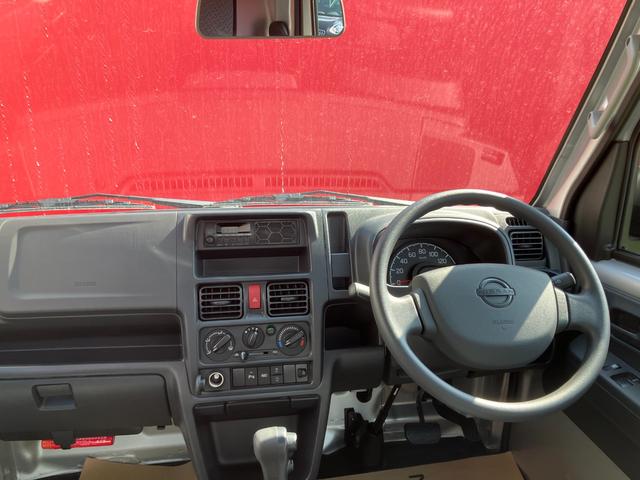 クリッパートラック DX エアコン・パワステ・パワーウインドウ・オートマチック・4WD・オートライト・キーレス(11枚目)