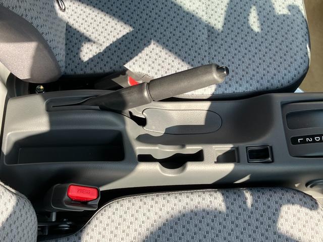 クリッパートラック DX エアコン・パワステ・パワーウインドウ・オートマチック・4WD・オートライト・キーレス(19枚目)