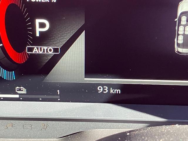 エクストレイル Ｘ　ｅ－４ＯＲＣＥ　プロパイロット・メモリーナビ・地デジ・Ｂｌｕｅｔｏｏｔｈ・ＥＴＣ・アラウンドビューモニター・ステアリングリモコン・スマートルームミラー・パワーバックドア・ＳＯＳコール・パワーシート・シートヒーター・（13枚目）