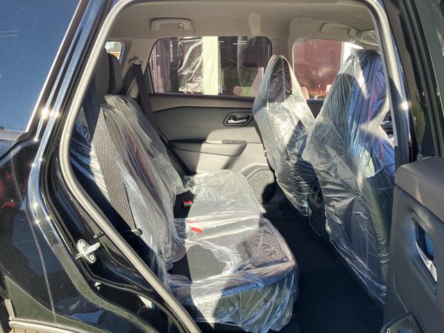 エクストレイル Ｘ　ｅ－４ＯＲＣＥ　プロパイロット・メモリーナビ・地デジ・Ｂｌｕｅｔｏｏｔｈ・ＥＴＣ・アラウンドビューモニター・ステアリングリモコン・スマートルームミラー・パワーバックドア・ＳＯＳコール・パワーシート・シートヒーター・（29枚目）