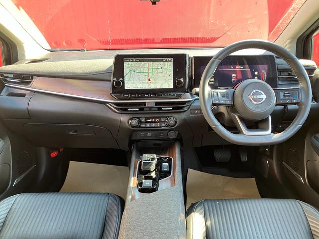 オーラ Ｇ　レザーエディション　プロパイロット・メモリーナビ・地デジ・Ｂｌｕｅｔｏｏｔｈ・ＥＴＣ２．０・アラウンドビューモニター・シートヒーター・ステアリングヒーター・スマートルームミラー・ワイヤレス充電・ＢＯＳＥサウンド（10枚目）