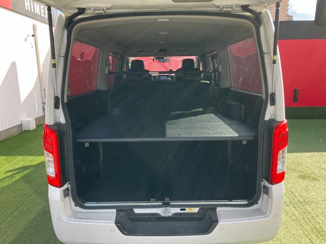 キャラバン 　ＧＲＡＮＤプレミアムＧＸプロスタイル・ベッドキット・防水シート・メモリーナビ・ＤＶＤ再生・ミュージックサーバー・地デジ・Ｂｌｕｅｔｏｏｔｈ・ＥＴＣ・アラウンドビューモニター・スマートルームミラー・（32枚目）