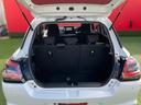 普段のお買い物や通勤使用に十分な荷室スペース！セカンドシートを倒すと、大きな荷物の積載も可能です！