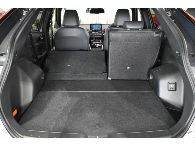 エクリプスクロスＰＨＥＶ ブラックエディション　電動リアゲート　クリアランスソナー　サイドエアバッグ　スマートキー　シートヒーター　４ＷＤ　フルオートエアコン　誤発進抑制　電動シート（24枚目）