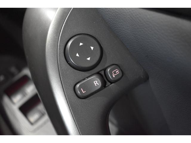 エクリプスクロスＰＨＥＶ ブラックエディション　電動リアゲート　クリアランスソナー　サイドエアバッグ　スマートキー　シートヒーター　４ＷＤ　フルオートエアコン　誤発進抑制　電動シート（34枚目）