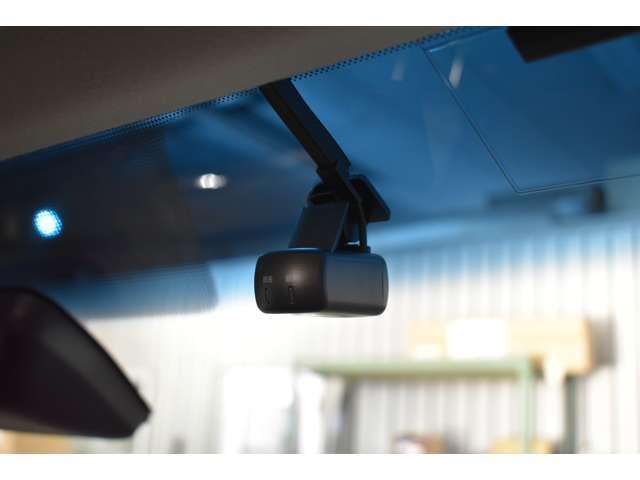 デリカD:5 シャモニー 11型ナビゲーション ETC2.0 ドライブレコー アイドリングS アクティブクルーズコントロール イモビ 衝突被害軽減装置 Bモニター サイドカメラ ETC 助手席エアバッグ 地デジTV 4WD(17枚目)