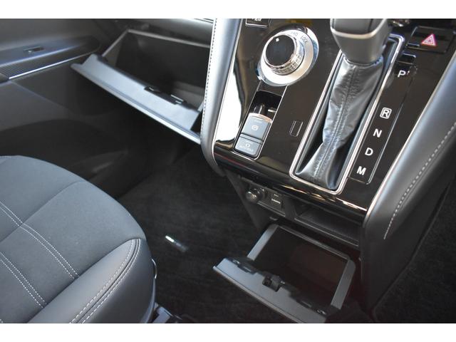 デリカD:5 シャモニー 11型ナビゲーション ETC2.0 ドライブレコー アイドリングS アクティブクルーズコントロール イモビ 衝突被害軽減装置 Bモニター サイドカメラ ETC 助手席エアバッグ 地デジTV 4WD(40枚目)