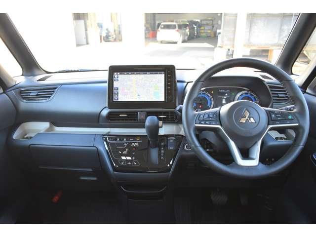 デリカミニ Ｔ　プレミアム　リミテッドエディション　９型ナビゲーション　ＥＴＣ２．０車載器　オールウェザーマット（11枚目）