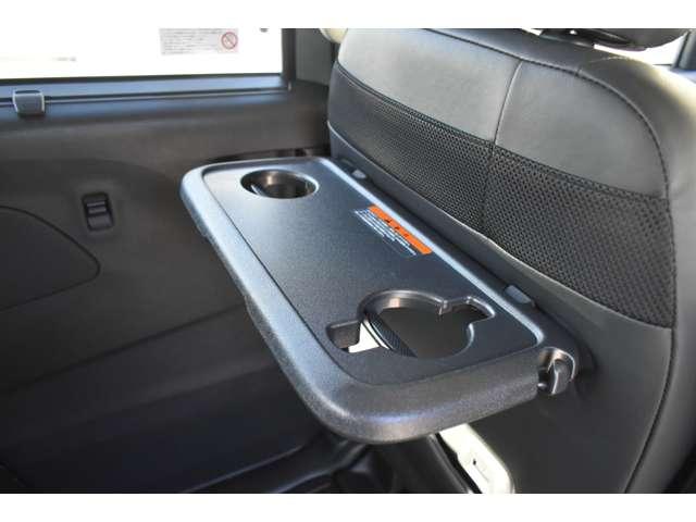 デリカミニ Ｔ　プレミアム　リミテッドエディション　９型ナビゲーション　ＥＴＣ２．０車載器　オールウェザーマット（16枚目）