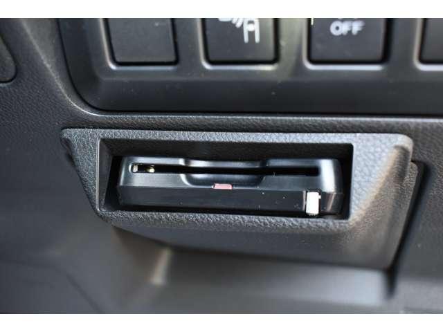 フォレスター ツーリング　横滑り防止　オートエアコン　バックモニター　クルーズコントロール　カーテンエアバック　サイドモニター　前席シートヒーター　４ＷＤ　Ａストップ　盗難防止システム　アルミホイール　キーフリーシステム（14枚目）