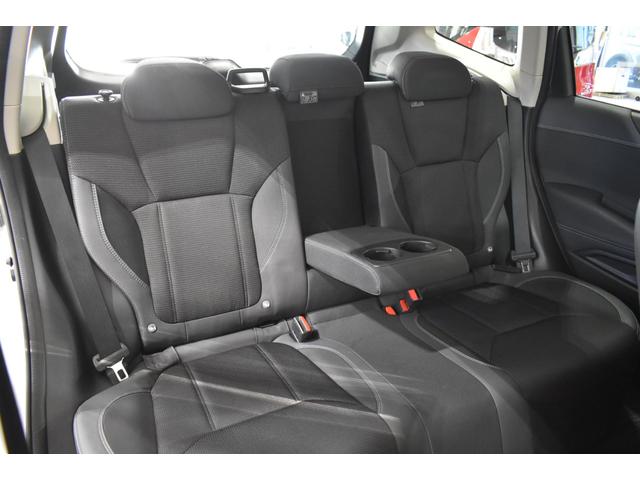 フォレスター ツーリング　横滑り防止　オートエアコン　バックモニター　クルーズコントロール　カーテンエアバック　サイドモニター　前席シートヒーター　４ＷＤ　Ａストップ　盗難防止システム　アルミホイール　キーフリーシステム（21枚目）