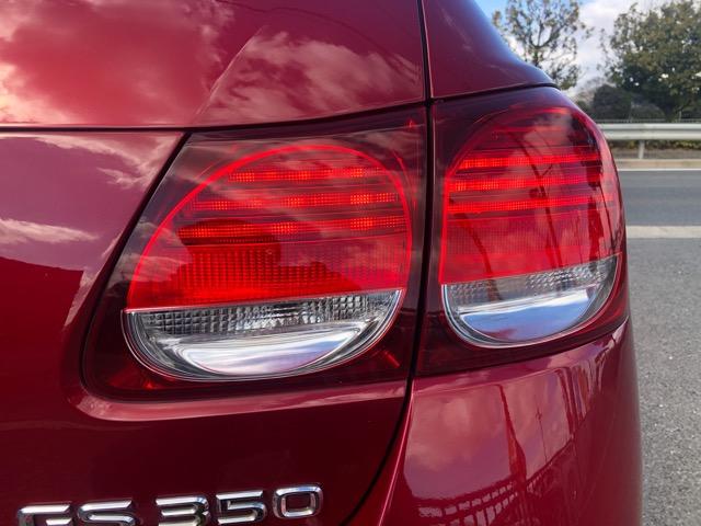 GS350 社外フルエアロ・20AW・ローダウン・禁煙車・HDDナビ/CD/DVD・マークレビンソン・HID・デイライト加工・Fガラスゴーストフィルム・本革シート・パワー&メモリー&ヒータークーラーシート(40枚目)