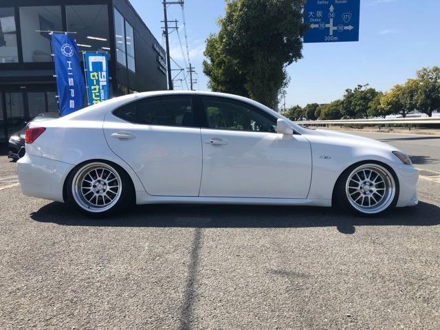 IS250 バージョンL HDDナビ・CD/Mサーバ・ETC・禁煙車・本革シート・ワーク18AW・HKS車高調・スピンドルワンオフエアロ・リアISF仕様(31枚目)