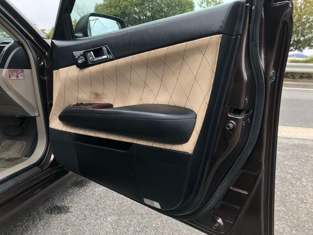 250G HDDナビ・WORKエモーション18AW・フルタップ車高調・専用シートカバー・ルーフブラック・HDDナビ・CD/DVD/Bトゥース/フルセグ・加工ヘッドライト・社外ファイバーテール・ETC・HID(70枚目)