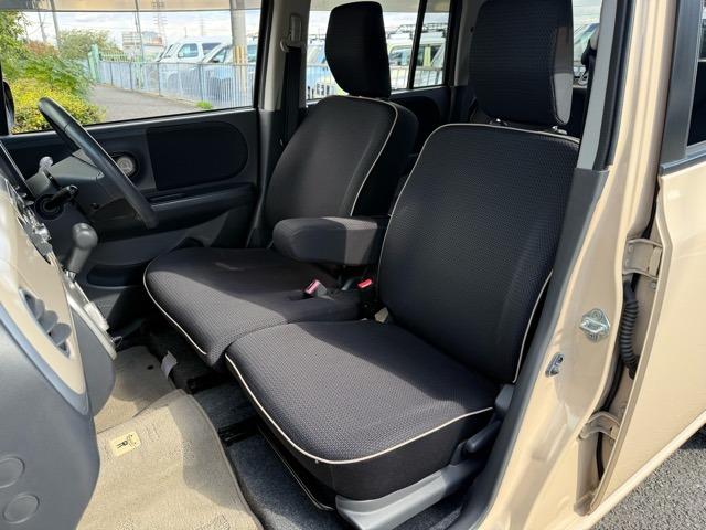 シートにはシミも無く、きれいな内装となります♪