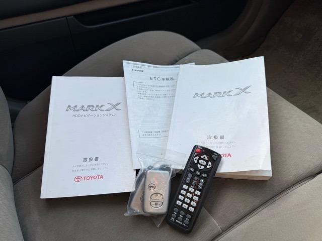 マークX 250G Lパッケージ ローダウン・18インチホイール・オプションエアロ・電動シート・プッシュスタート・ダッシュマット(3枚目)