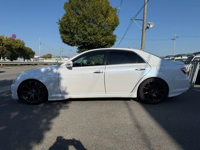 マークX 250G Lパッケージ ローダウン・18インチホイール・オプションエアロ・電動シート・プッシュスタート・ダッシュマット(8枚目)