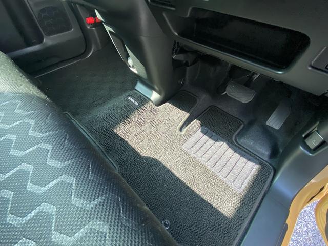 スペーシア ギア　ＨＹＢＲＩＤ　ＸＺ　全方位モニター付メモリーナビゲーション／電動パーキングブレーキ／サーキュレーター／運転席・助手席シートヒーター／後席両側パワースライドドア／　オートライト　スズキセーフティーサポート（27枚目）