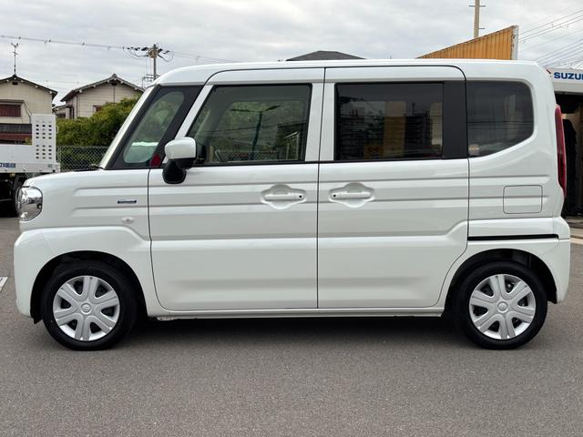 スペーシア ＨＹＢＲＩＤ　Ｘ　全方位カメラナビ／メーカー保証　電動スライドドア／助手席アンダーボックス／電動格納ミラー／プッシュスタート／シートヒーター／前後誤発進抑制システム／リヤパーキングセンサー／アイドリングストップ／横滑り防止機能／フロアマット（8枚目）